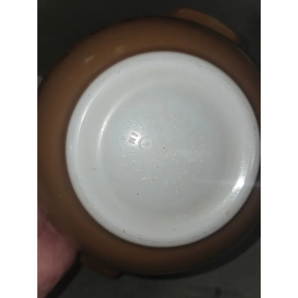 Vintage Pyrex Early American Gold Cinderella Mixing Bowls 441 1.5 Qt Set of 2